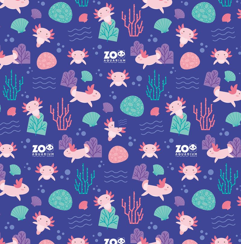 Patrón repetido de ajolotes, corales y conchas en tonos rosa, morado y turquesa sobre fondo azul, con el logotipo Zoo Aquarium Madrid